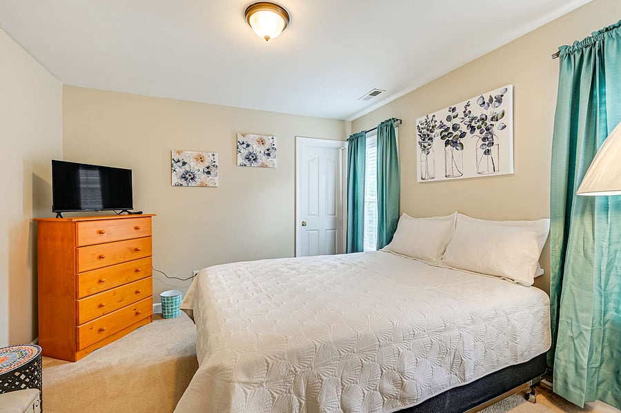Furnished Finder property 1050345_1 photo 23