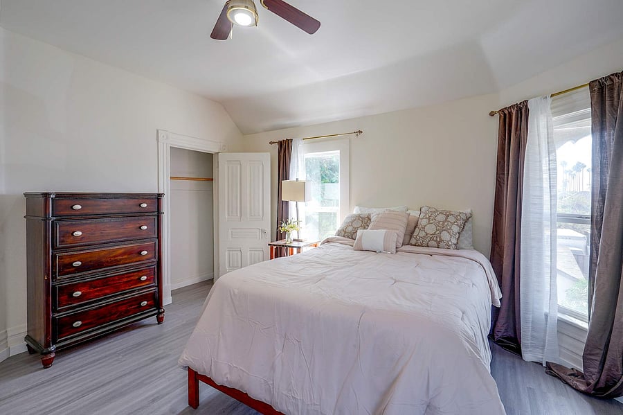 Furnished Finder property 1050348_1 photo 10