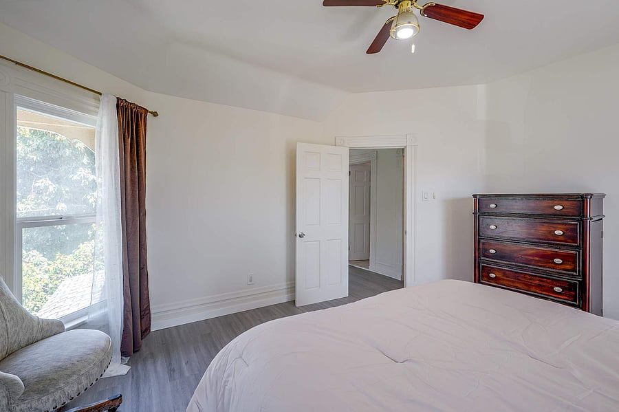 Furnished Finder property 1050348_1 photo 11