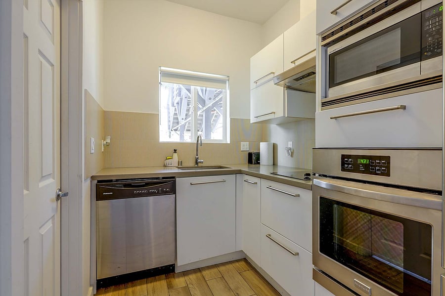 Furnished Finder property 1050352_1 photo 13