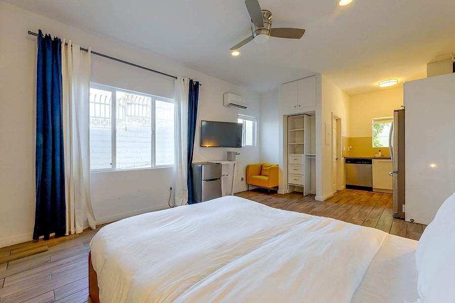 Furnished Finder property 1050352_1 photo 8