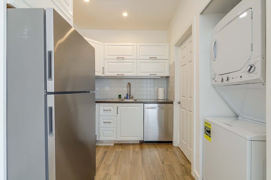 Furnished Finder property 1050353_1 photo 11