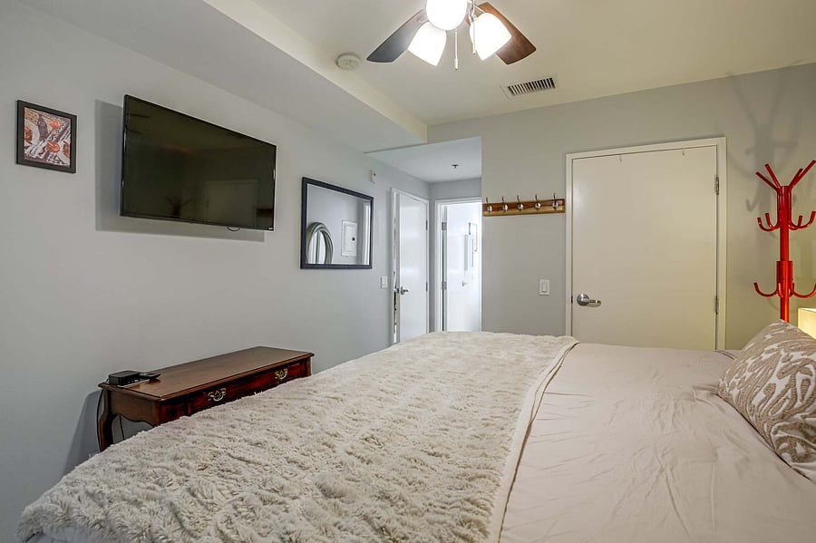 Furnished Finder property 1050355_1 photo 11