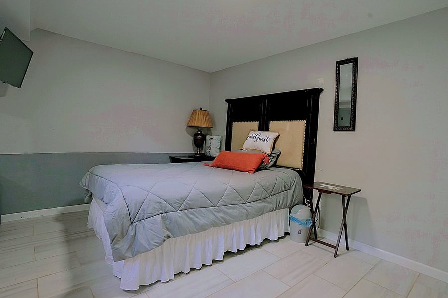 Furnished Finder property 1050373_1 photo 22