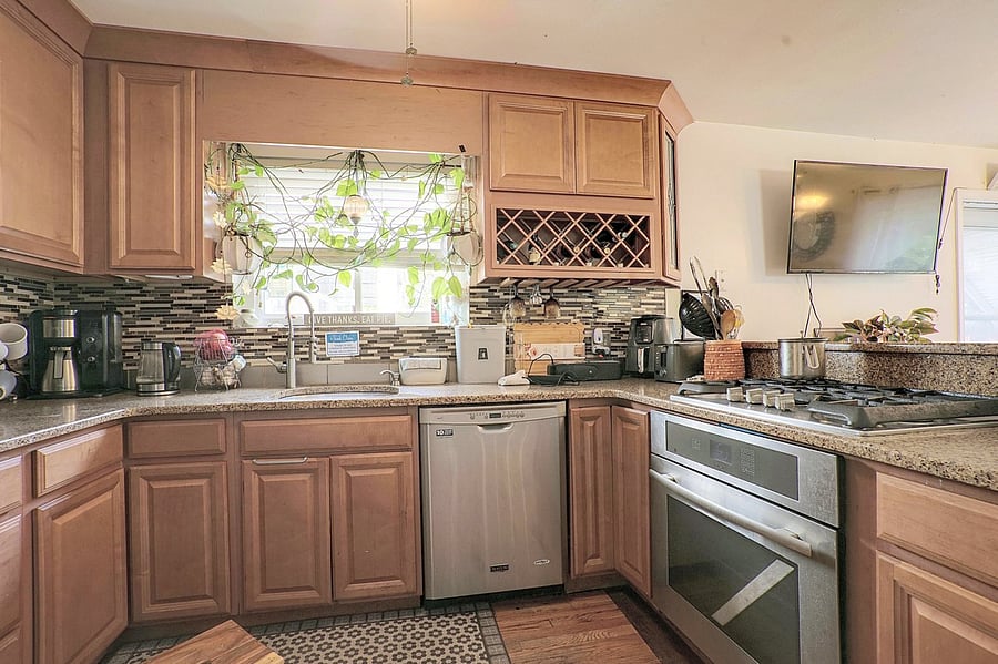 Furnished Finder property 1050373_1 photo 12