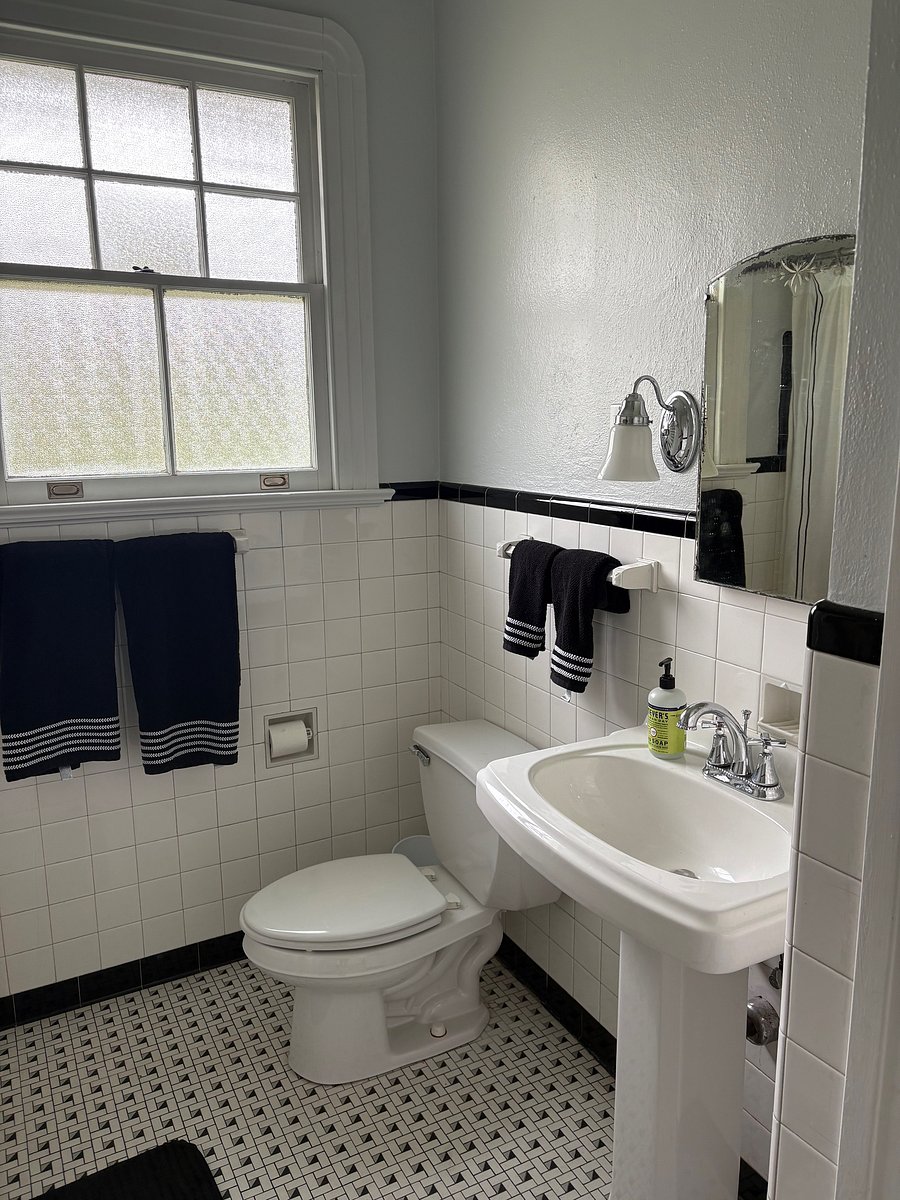 Furnished Finder property 1050379_1 photo 9