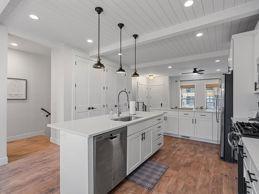 Furnished Finder property 1050383_1 photo 8