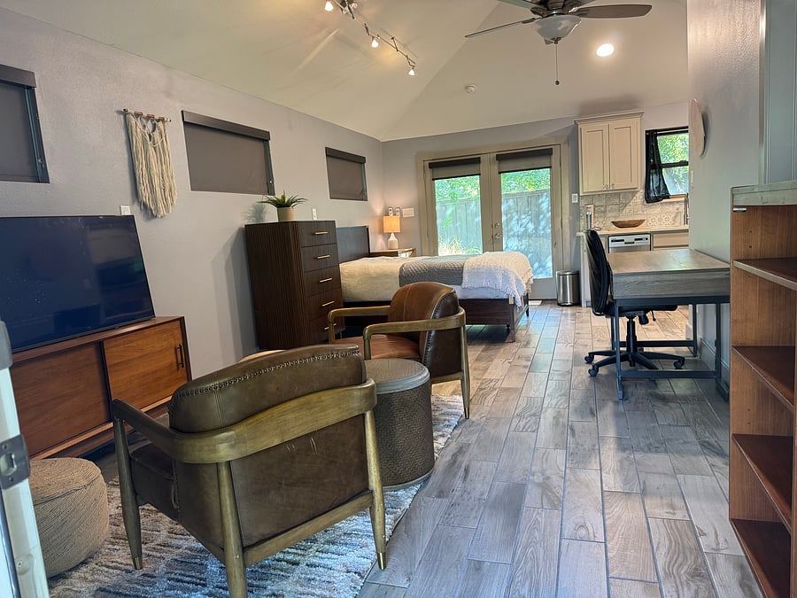 Furnished Finder property 1050391_1 photo 2