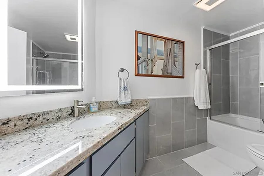 Furnished Finder property 1050394_1 photo 16