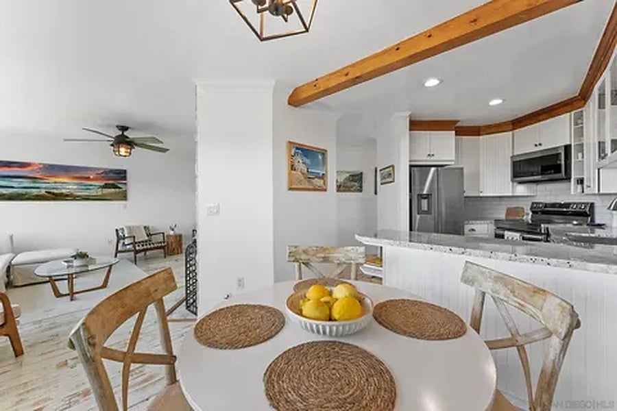 Furnished Finder property 1050394_1 photo 12