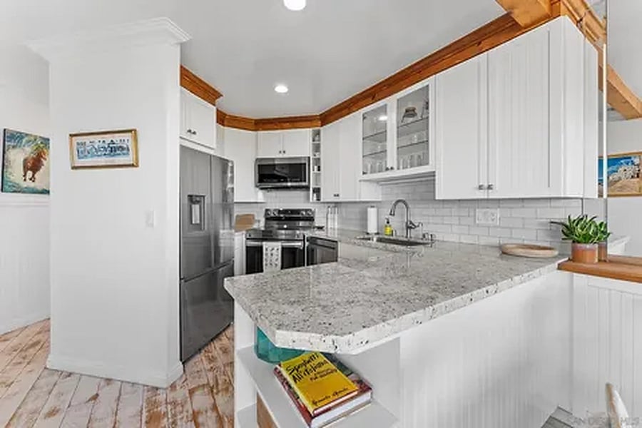 Furnished Finder property 1050394_1 photo 13