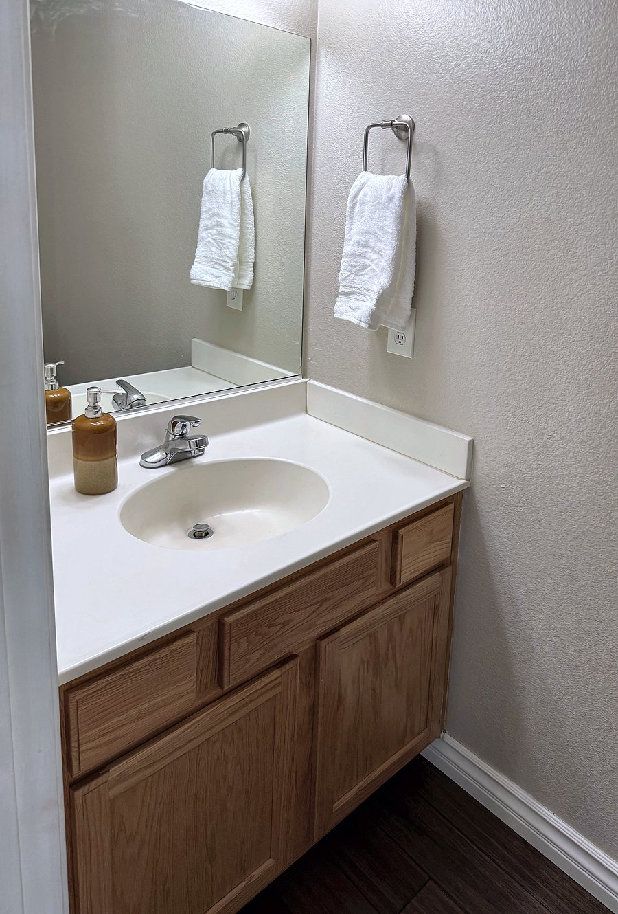 Furnished Finder property 1050432_1 photo 3