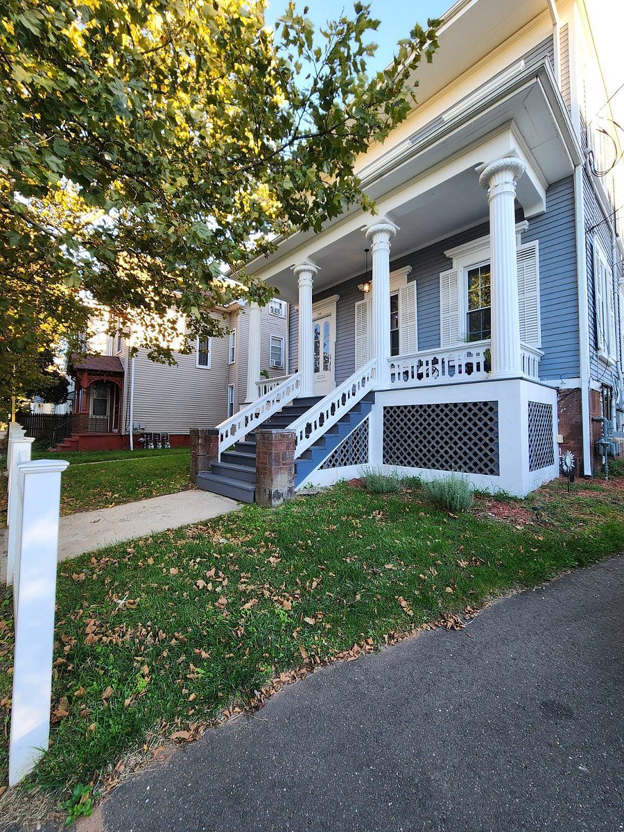 Furnished Finder property 1050497_1 photo 12