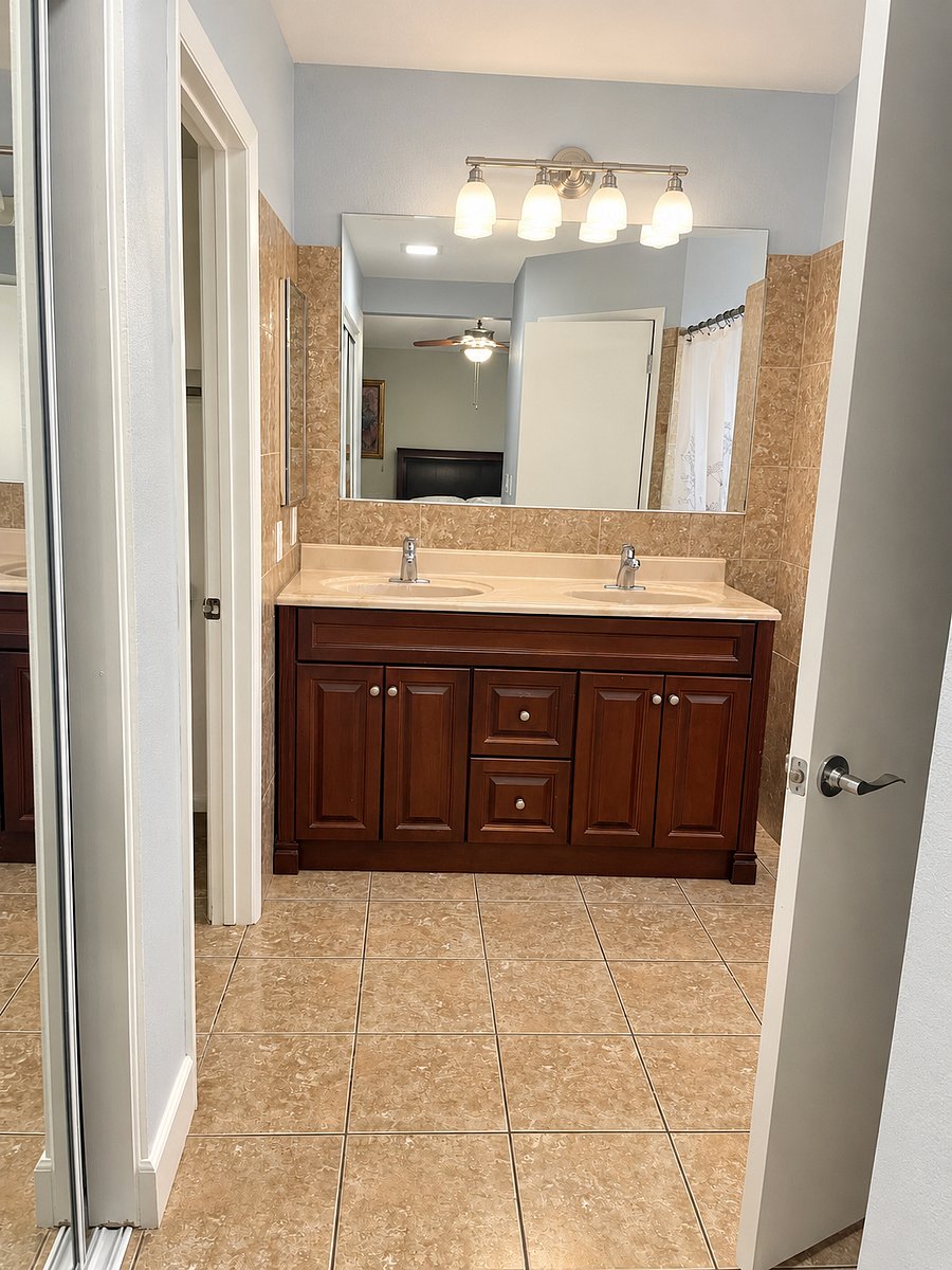 Furnished Finder property 1050507_1 photo 17