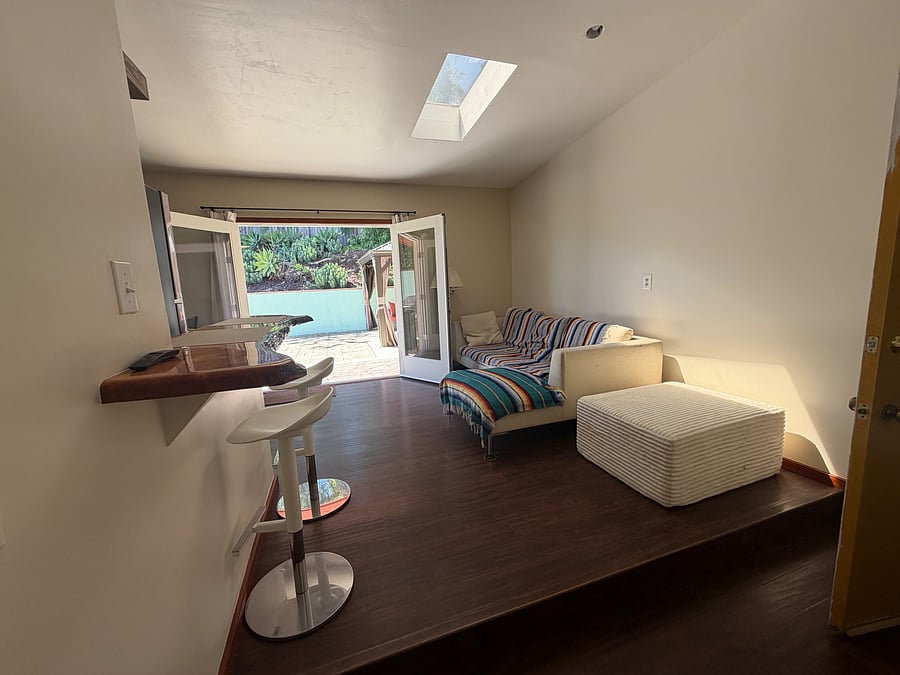 Furnished Finder property 1050527_1 photo 3