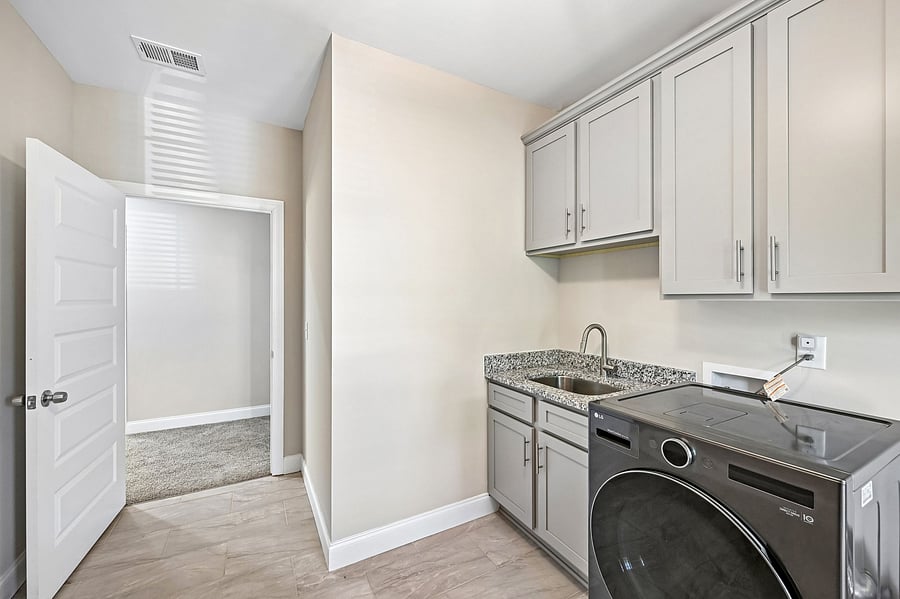 Furnished Finder property 1050553_1 photo 41