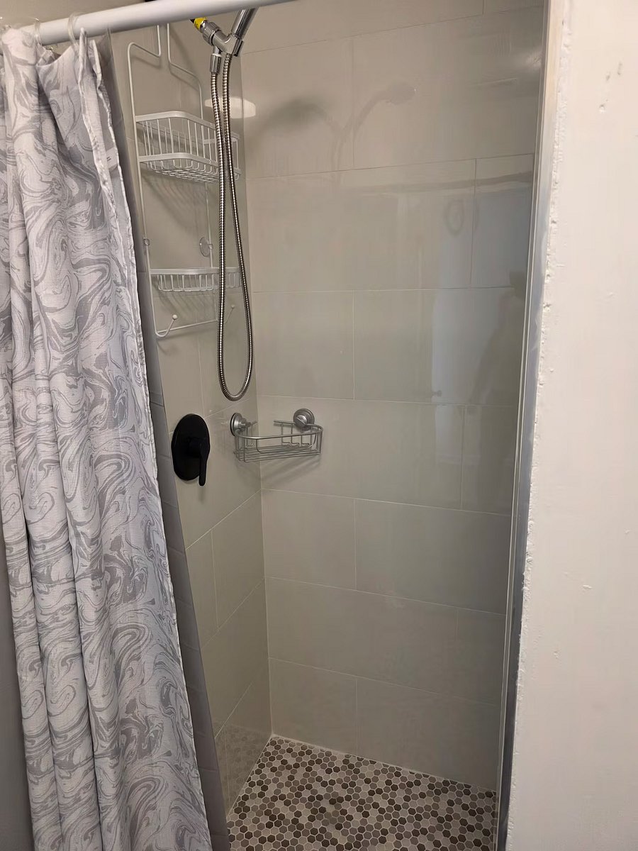Furnished Finder property 1050559_1 photo 33