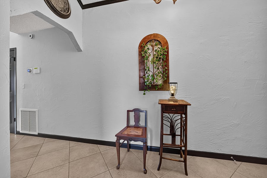 Furnished Finder property 1050571_1 photo 8