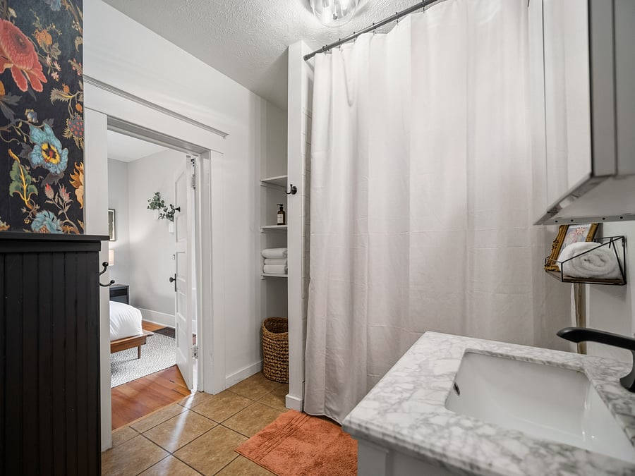 Furnished Finder property 1050581_1 photo 21