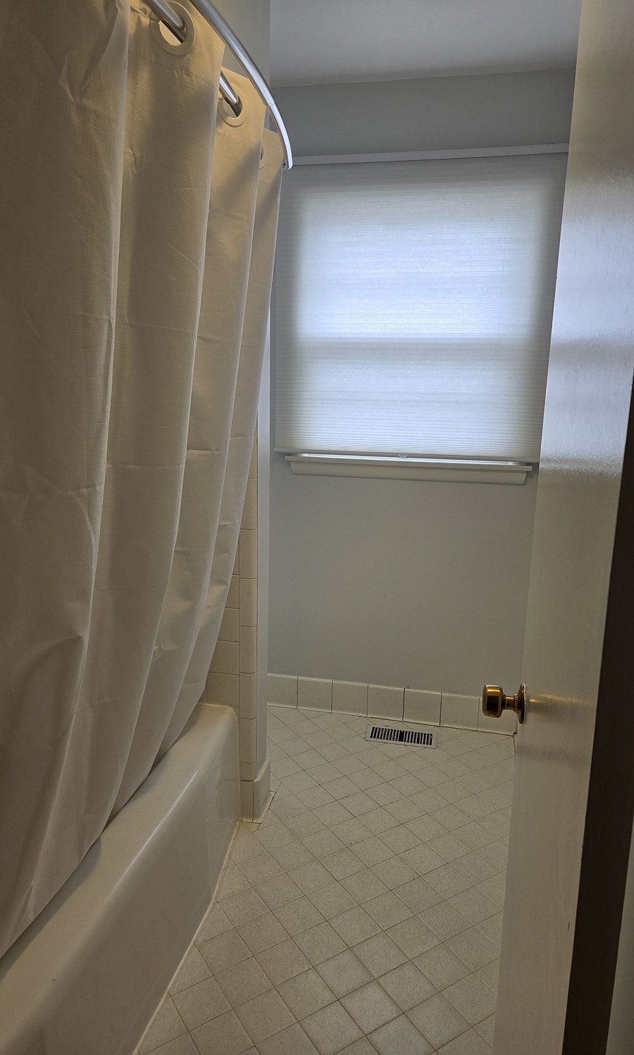 Furnished Finder property 1050615_1 photo 12