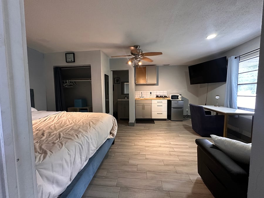 Furnished Finder property 1050619_1 photo 9