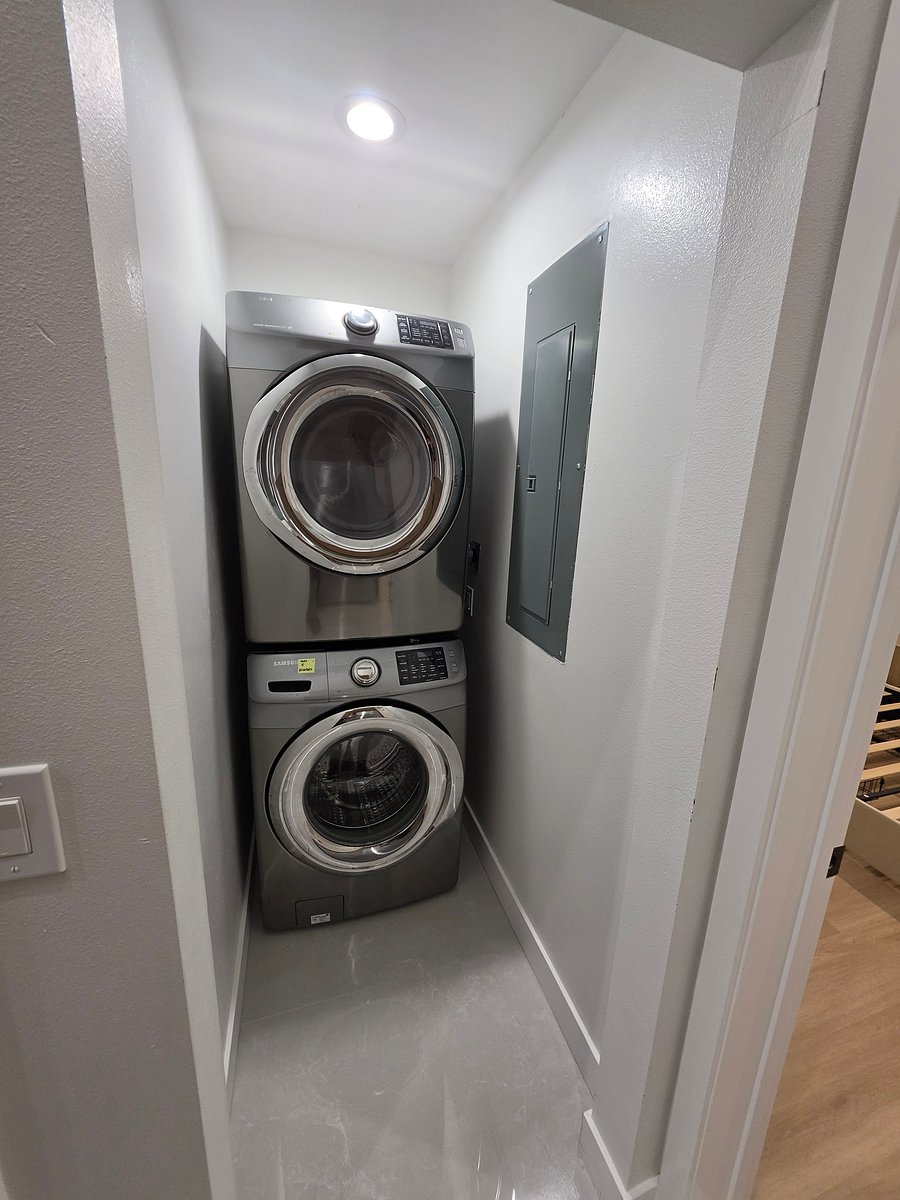 Furnished Finder property 1050623_1 photo 6