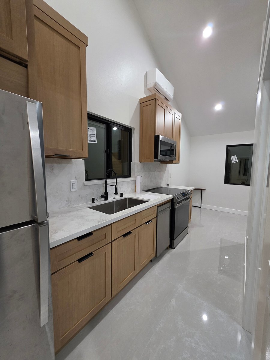 Furnished Finder property 1050623_1 photo 5