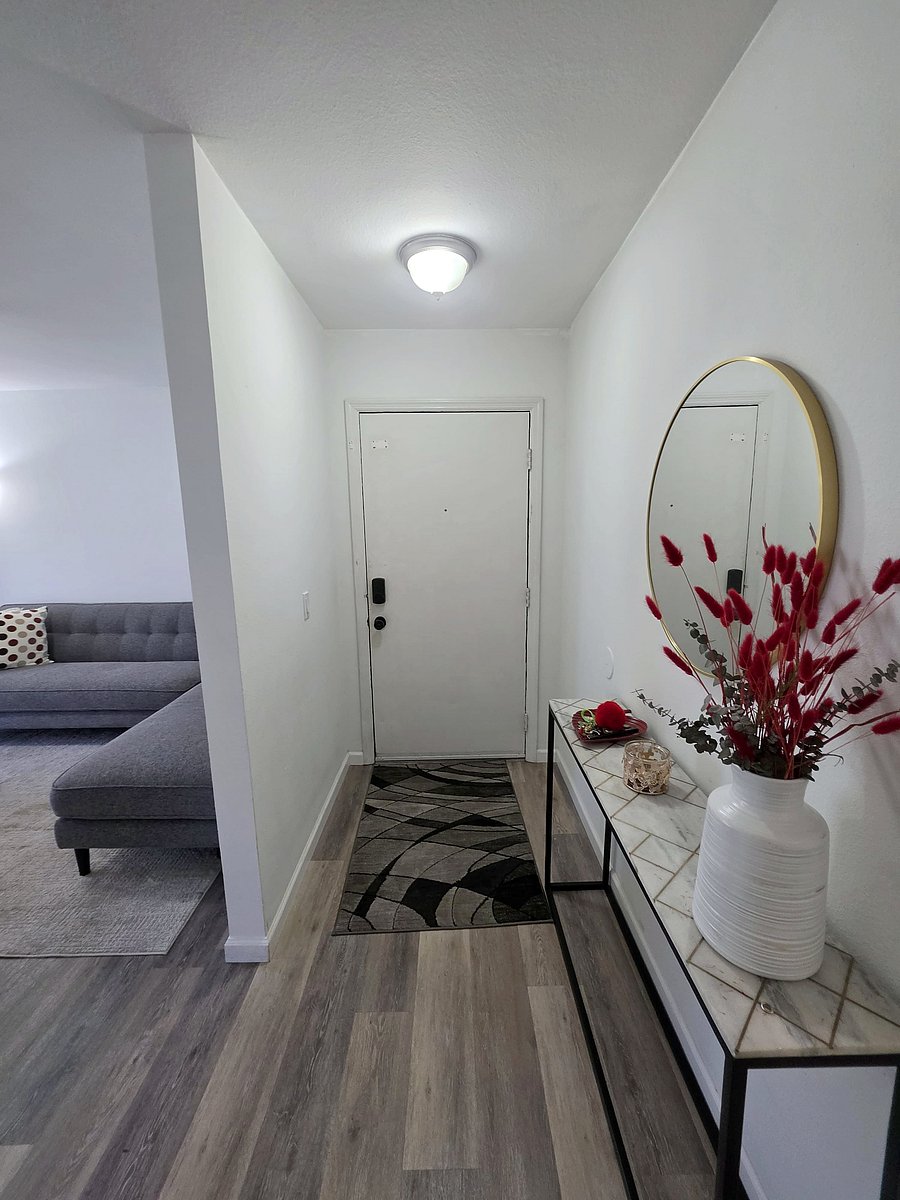Furnished Finder property 1050629_1 photo 9