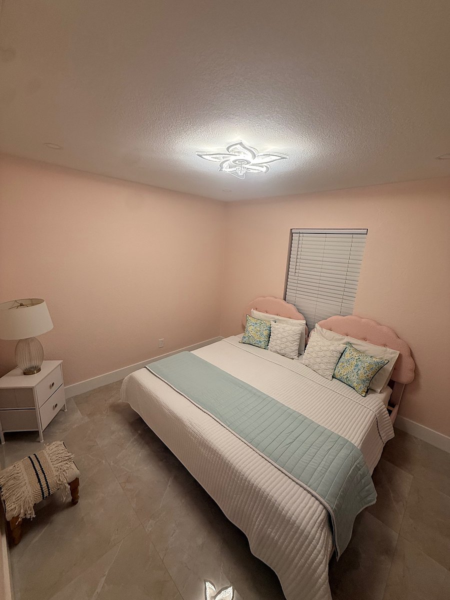 Furnished Finder property 1050637_1 photo 25