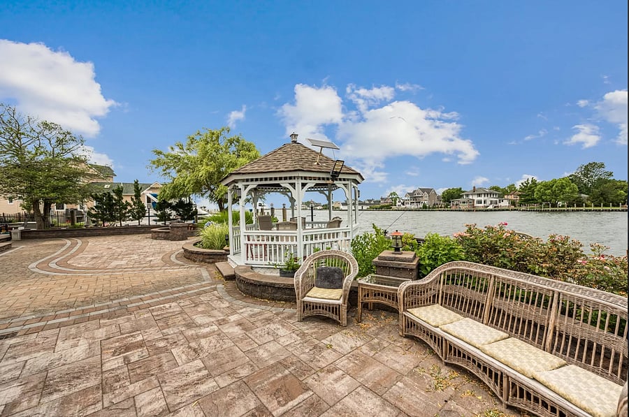 Furnished Finder property 1050648_1 photo 49