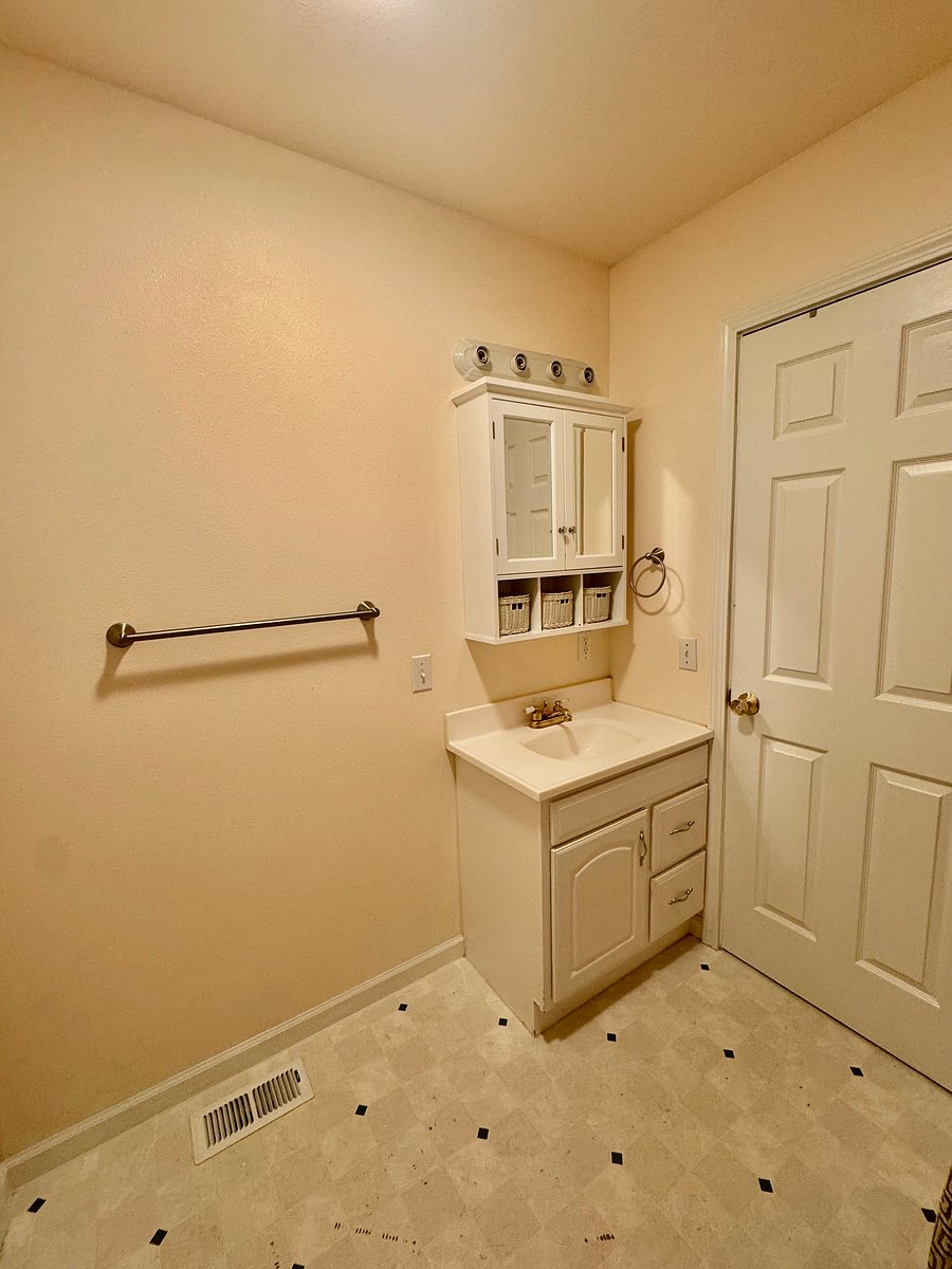 Furnished Finder property 1050669_1 photo 5
