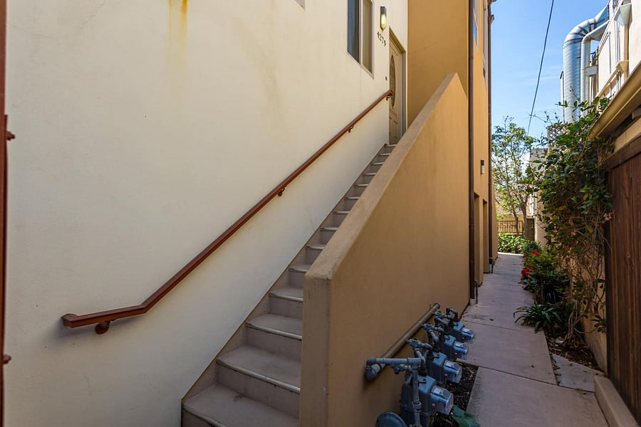 Furnished Finder property 1050678_1 photo 11