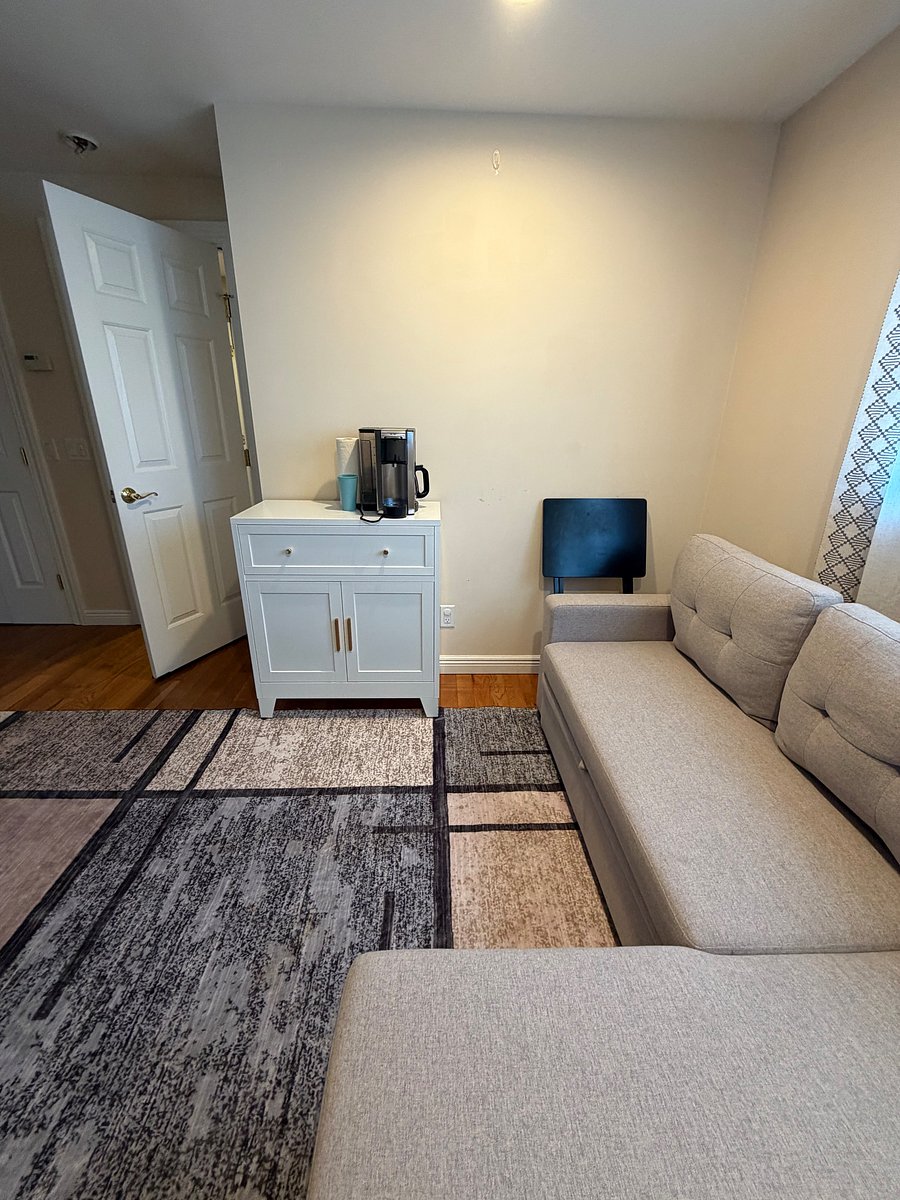 Furnished Finder property 1050717_1 photo 3