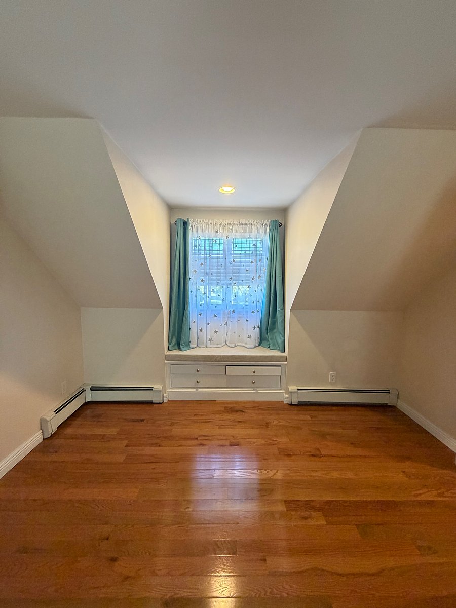 Nook with additional drawers