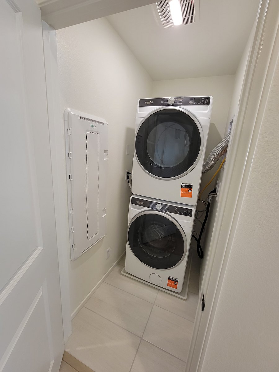 Furnished Finder property 1050726_1 photo 8