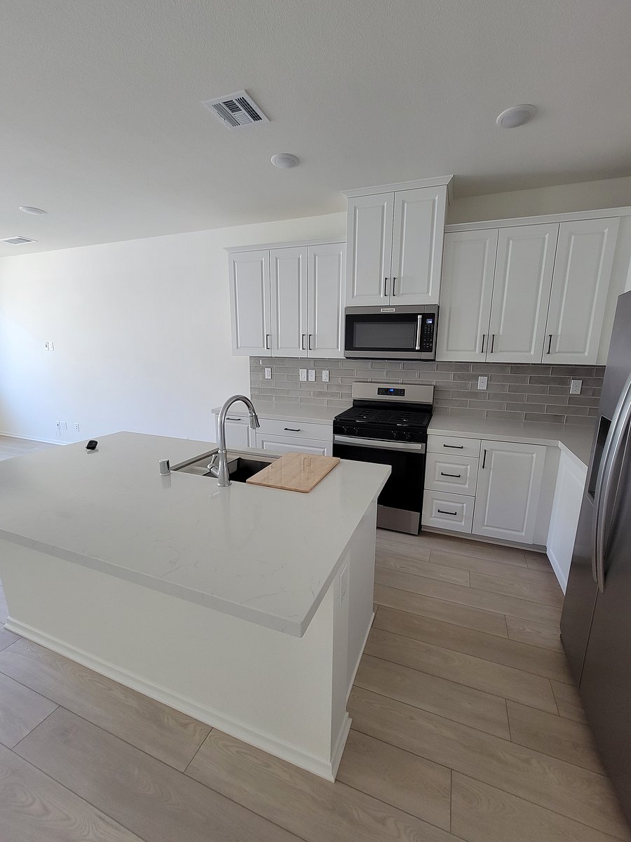 Furnished Finder property 1050726_1 photo 16