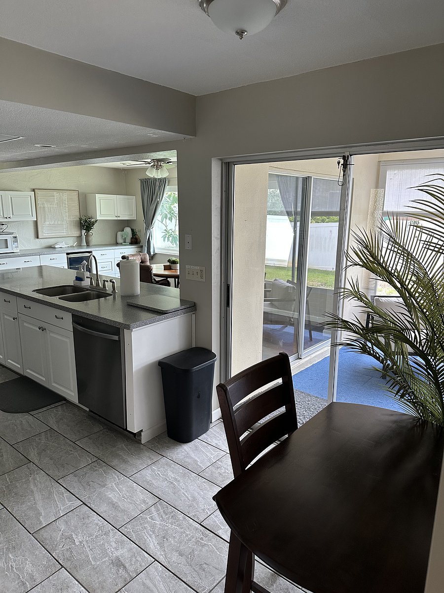 Furnished Finder property 1050755_1 photo 13