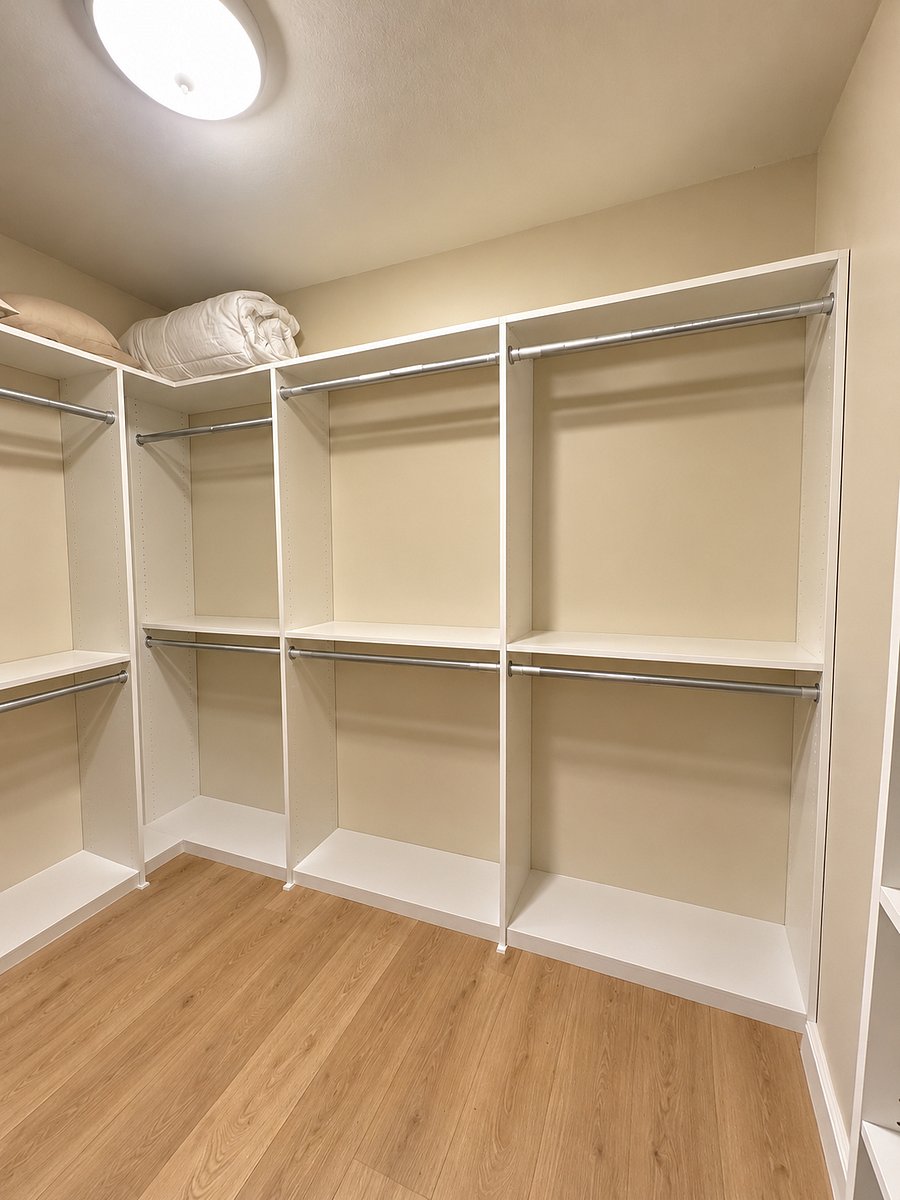 Master closet, view 2