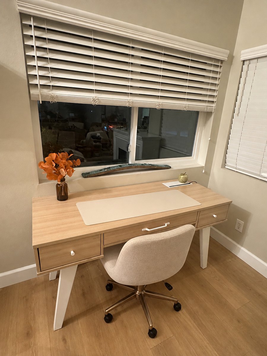 5 foot desk in living room