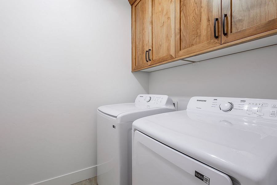 Samsung washer and dryer included.