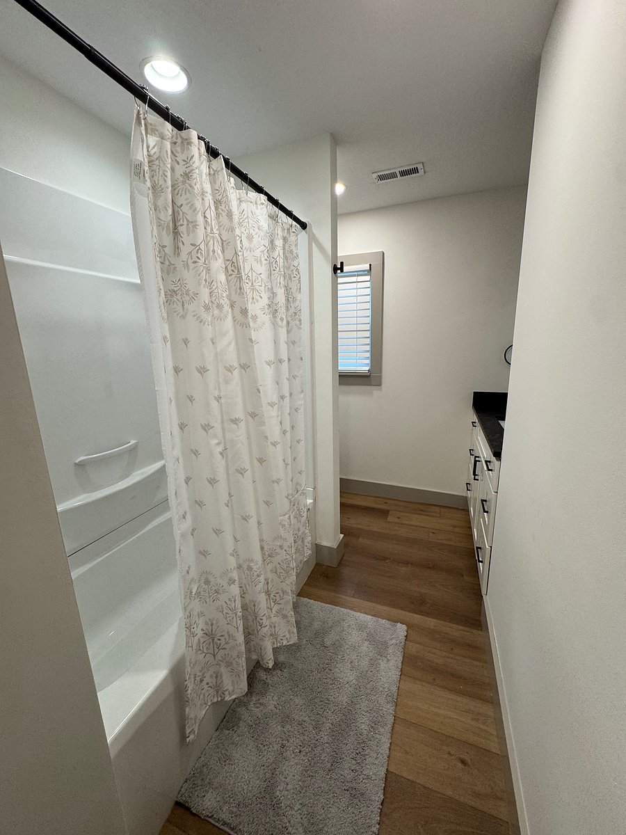 Furnished Finder property 1050776_1 photo 8
