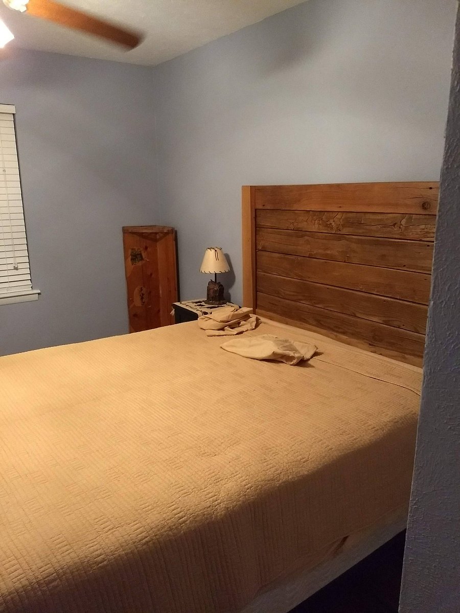 Furnished Finder property 1050777_1 photo 16