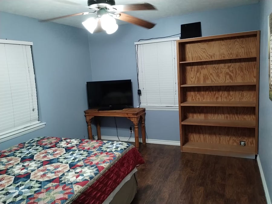 Furnished Finder property 1050777_1 photo 11