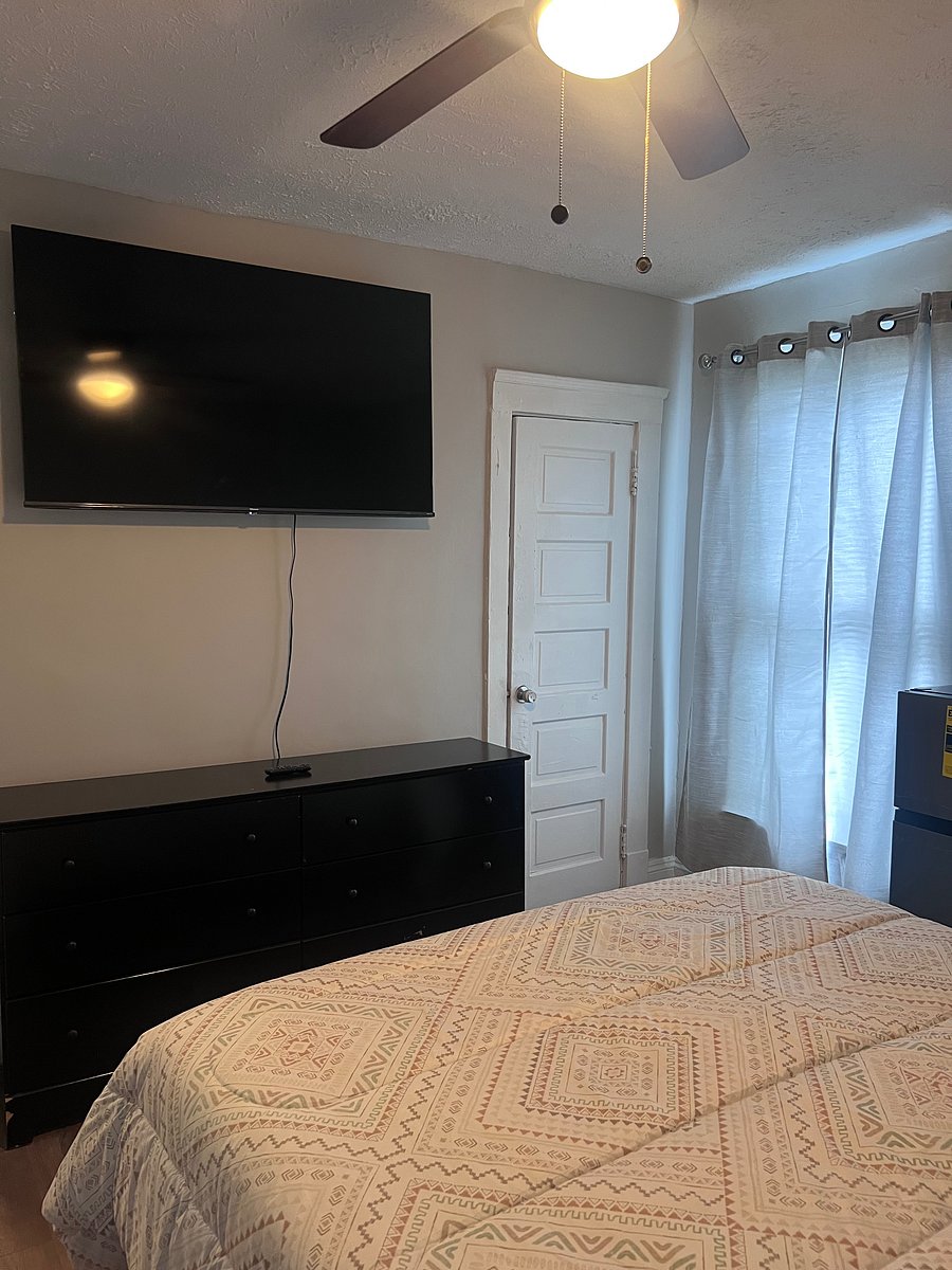 Furnished Finder property 1050786_1 photo 9