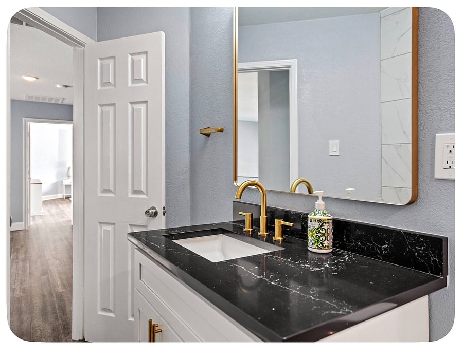 Furnished Finder property 1050790_1 photo 30