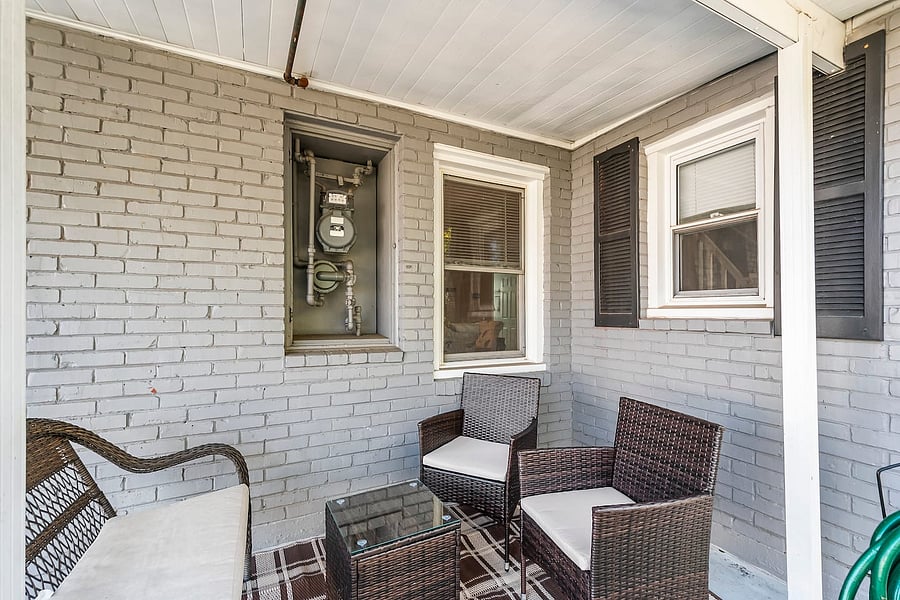 Outdoor table and seating for 4-5 - perfect for morning coffee or evening drinks.