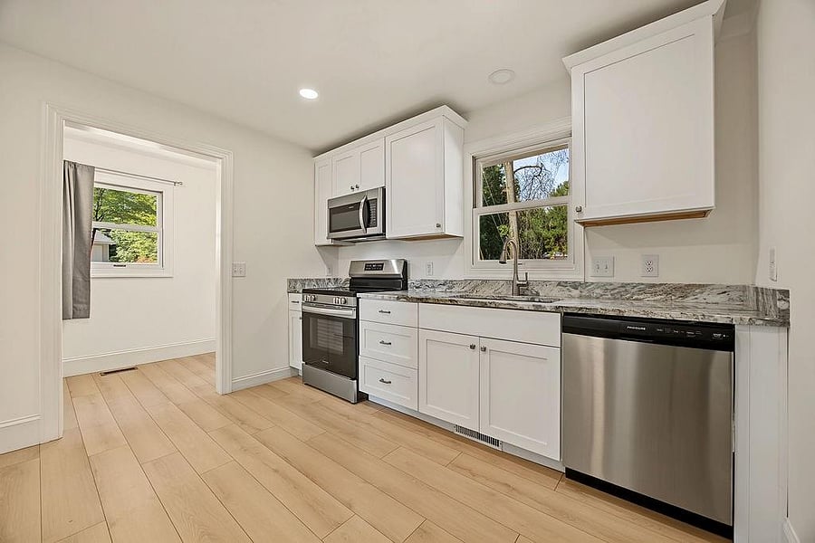 Furnished Finder property 1050832_1 photo 3