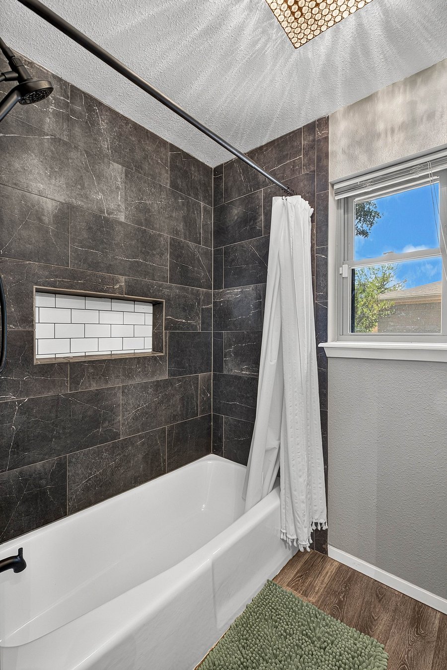 Furnished Finder property 1050884_1 photo 19