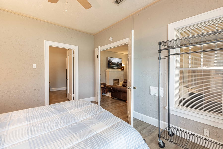 Furnished Finder property 1050889_1 photo 31