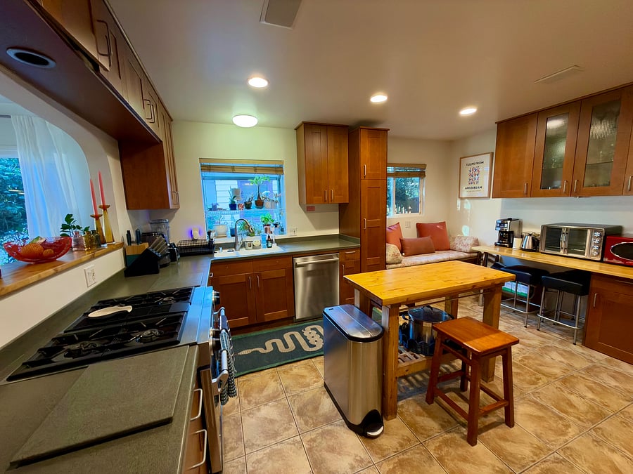 Furnished Finder property 1050894_1 photo 22